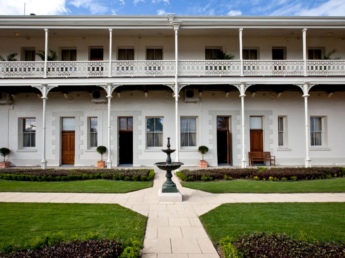 denison hotel exterior rockhampton