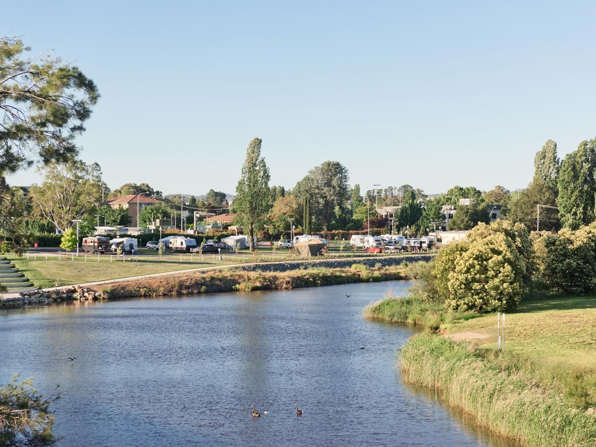 Queanbeyan Riverside Holiday Caravan Park