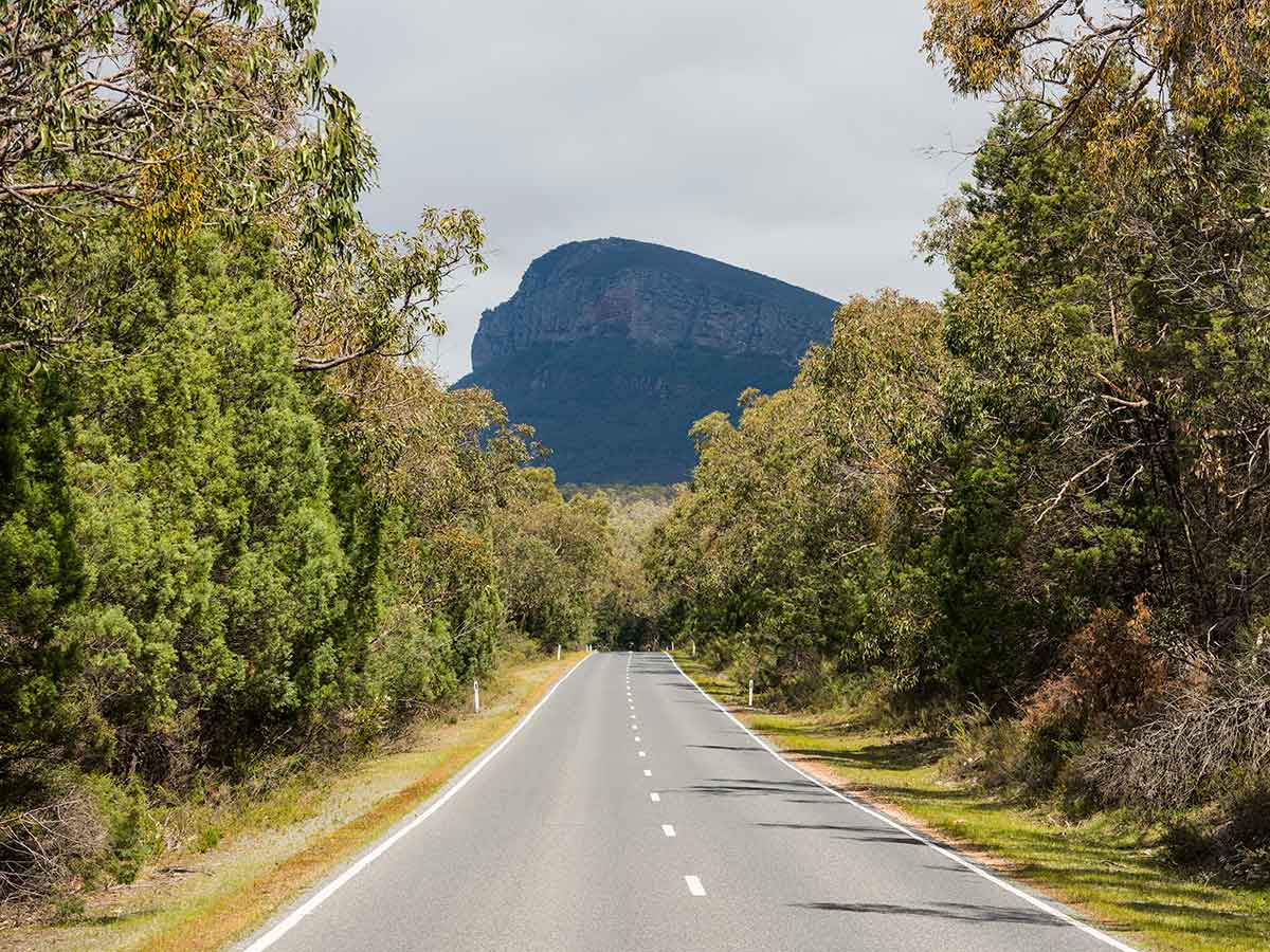 Road to Mad Dadjug (Mt Abrupt), Grampians, VIC