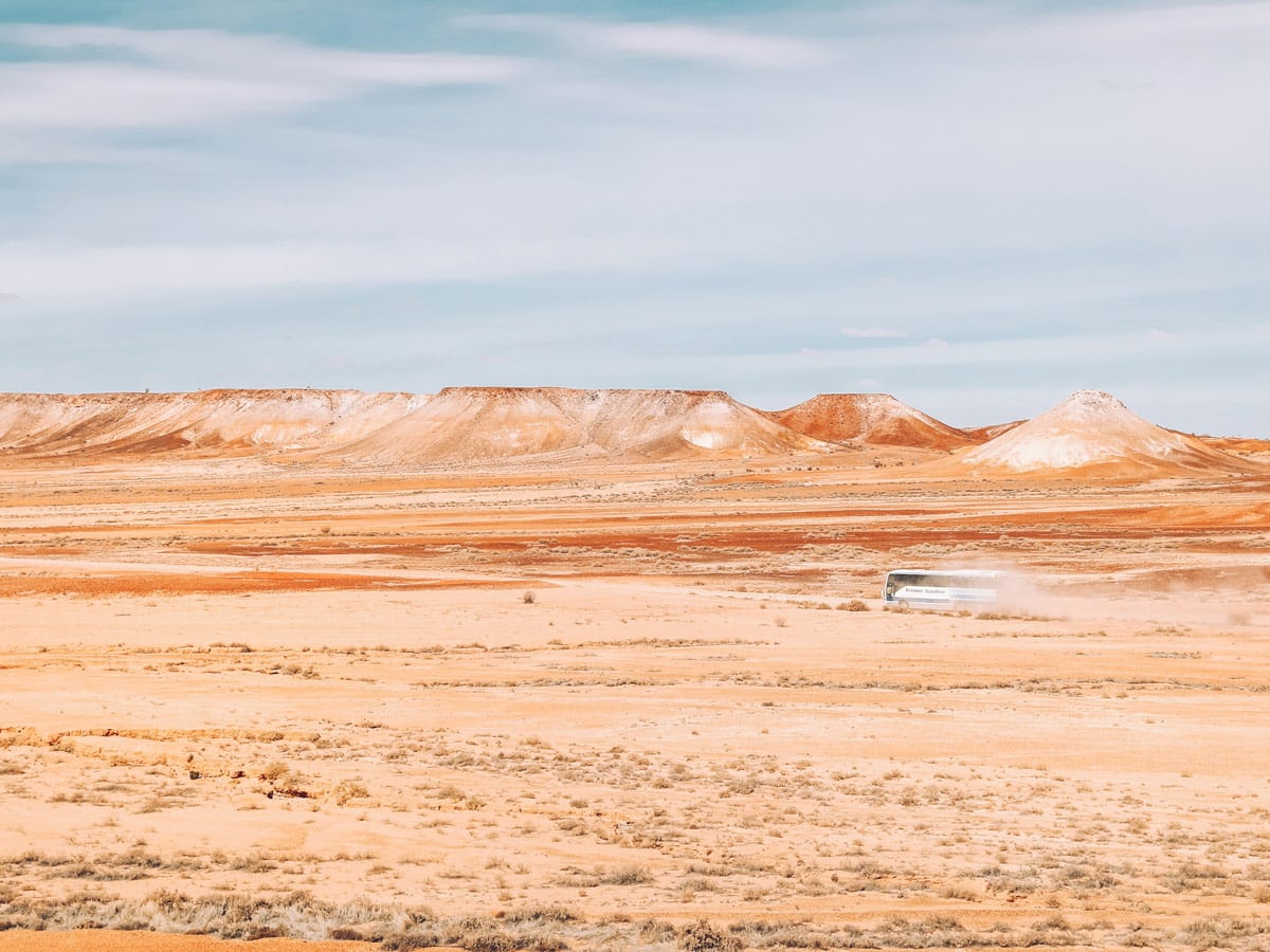 Bus Coober Pedy