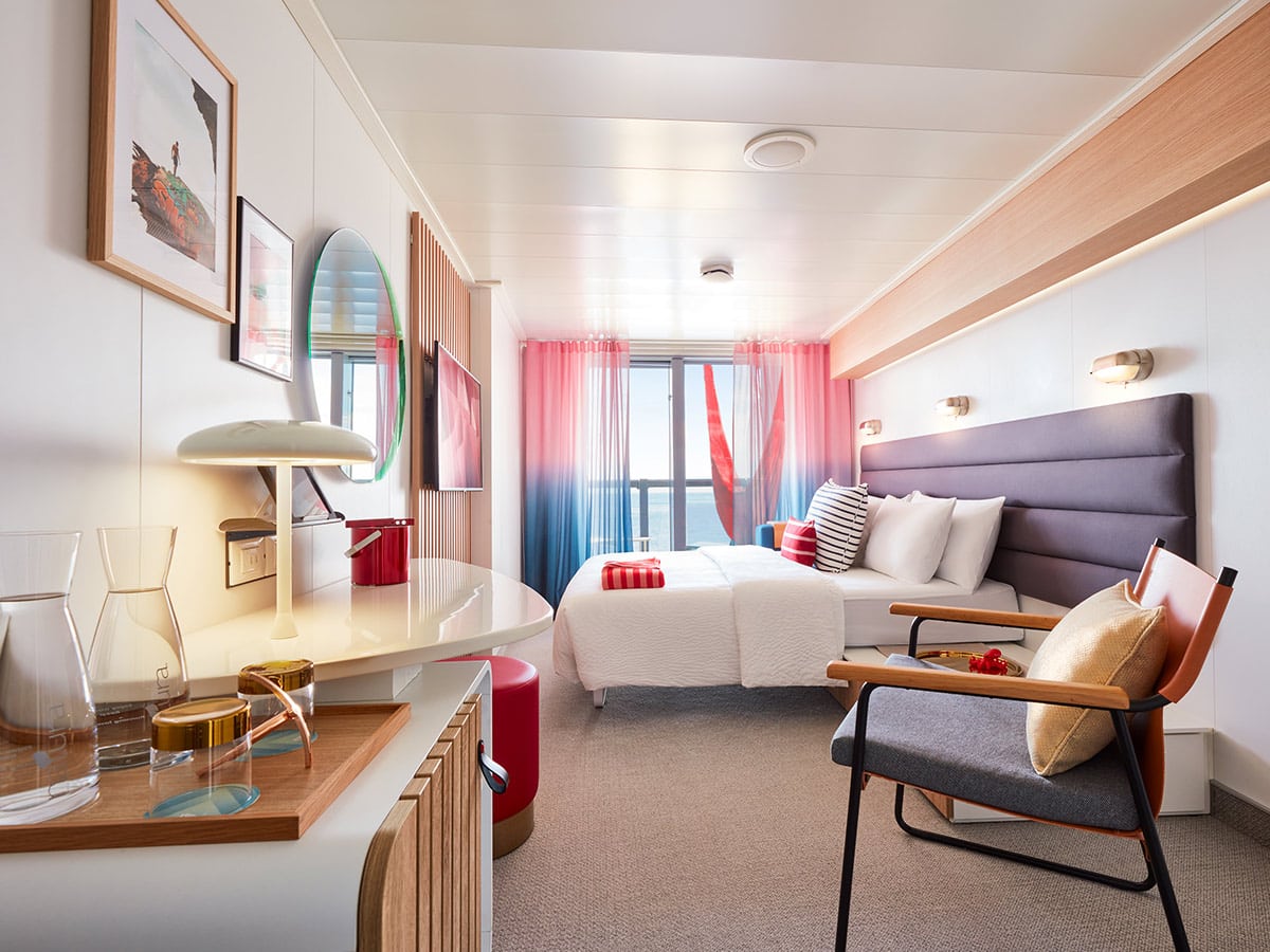 Virgin Voyages room